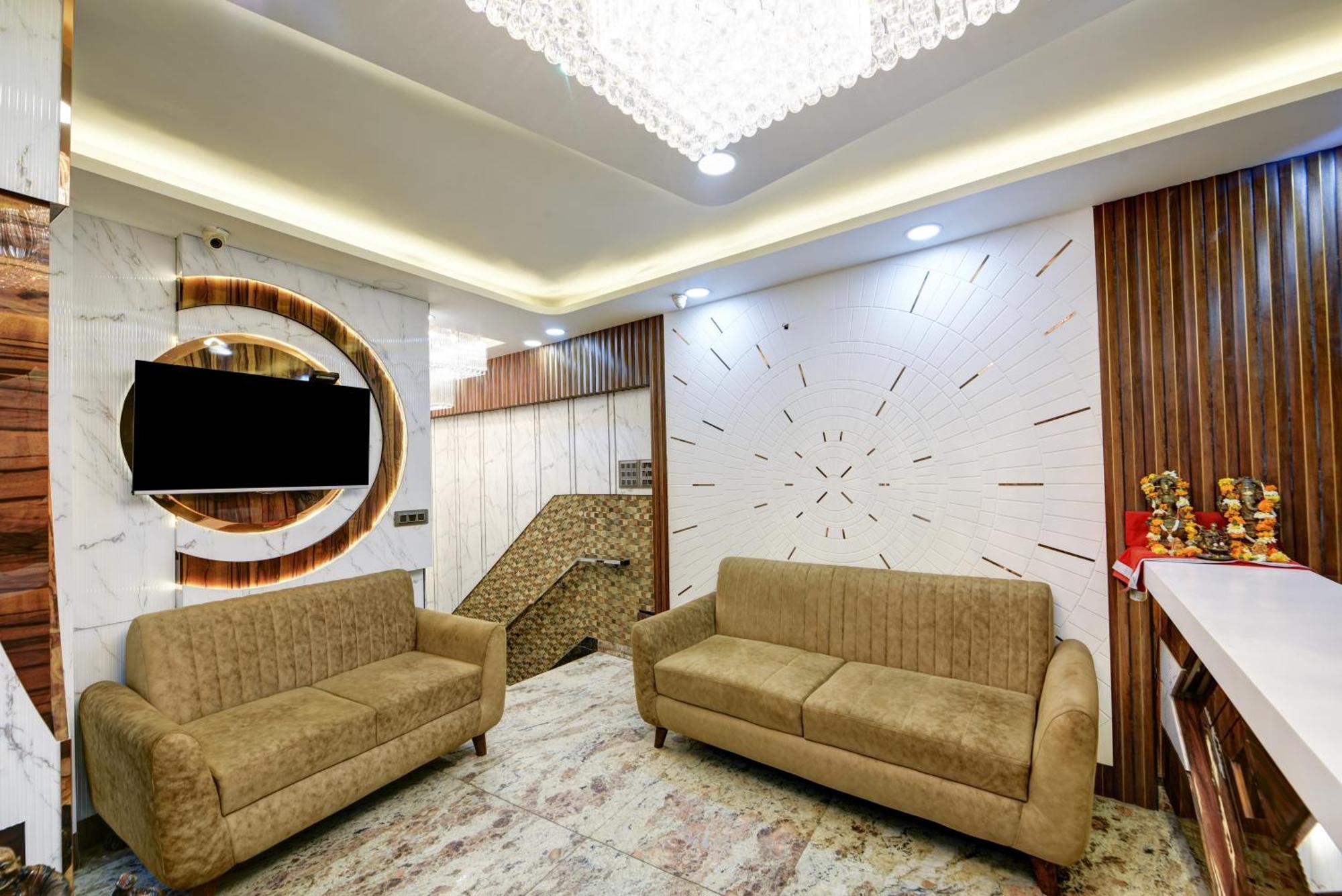 New Frontier - 2 Mins From Old Delhi Railway Station & Chandni Chowk ภายนอก รูปภาพ