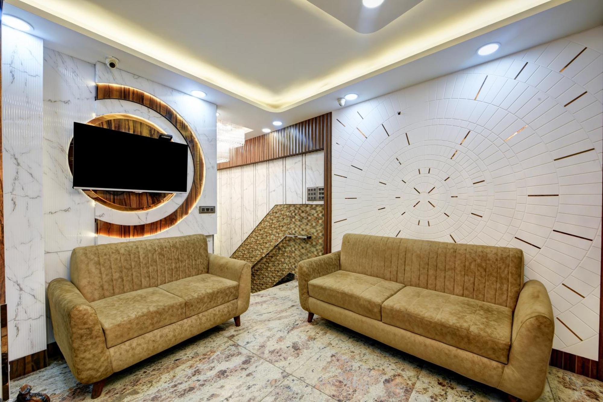 New Frontier - 2 Mins From Old Delhi Railway Station & Chandni Chowk ภายนอก รูปภาพ