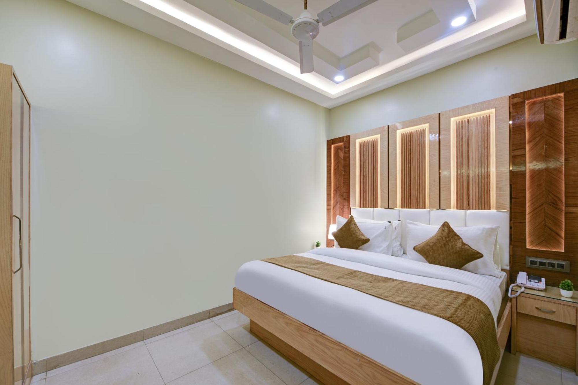 New Frontier - 2 Mins From Old Delhi Railway Station & Chandni Chowk ภายนอก รูปภาพ