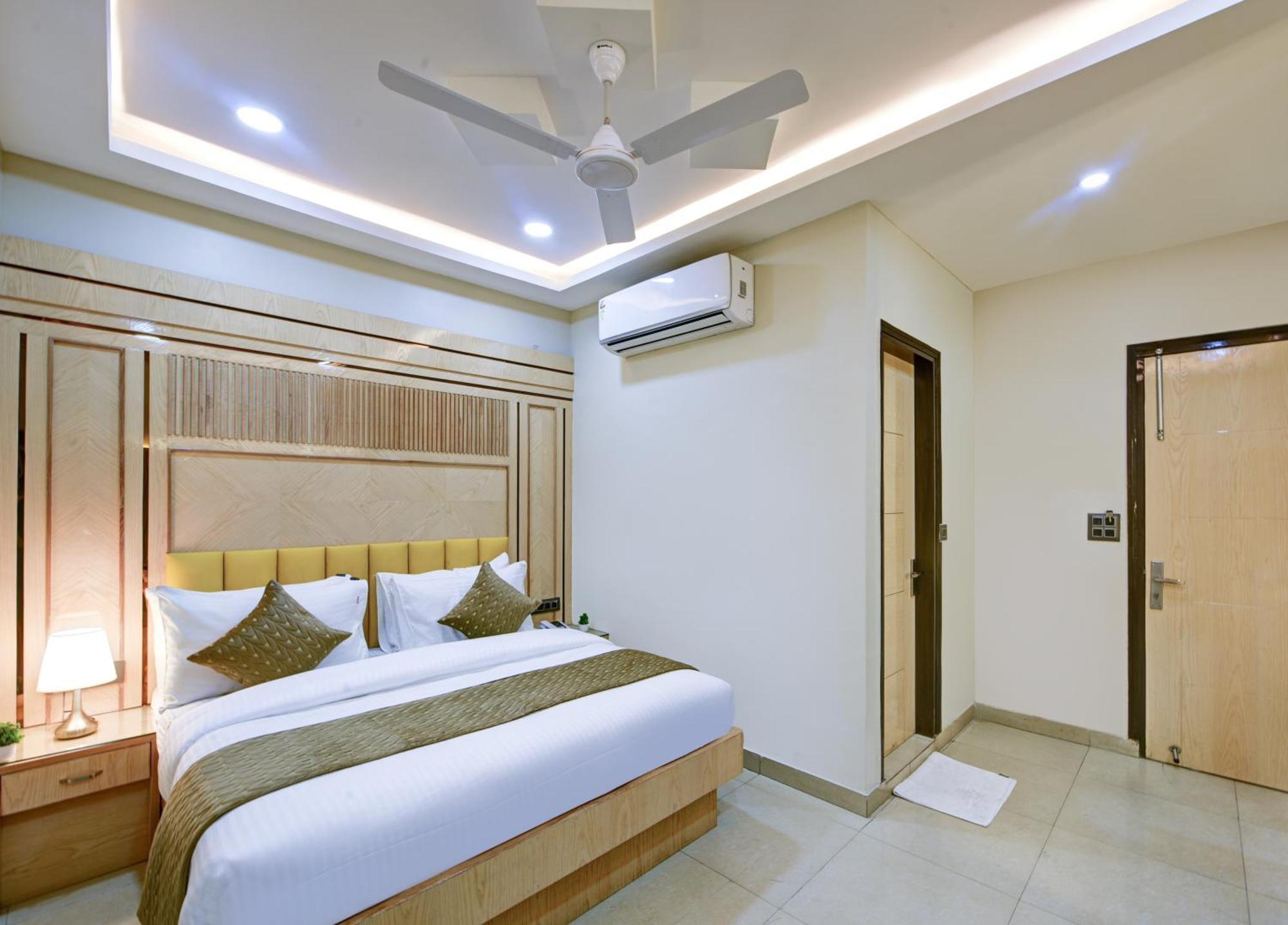 New Frontier - 2 Mins From Old Delhi Railway Station & Chandni Chowk ภายนอก รูปภาพ