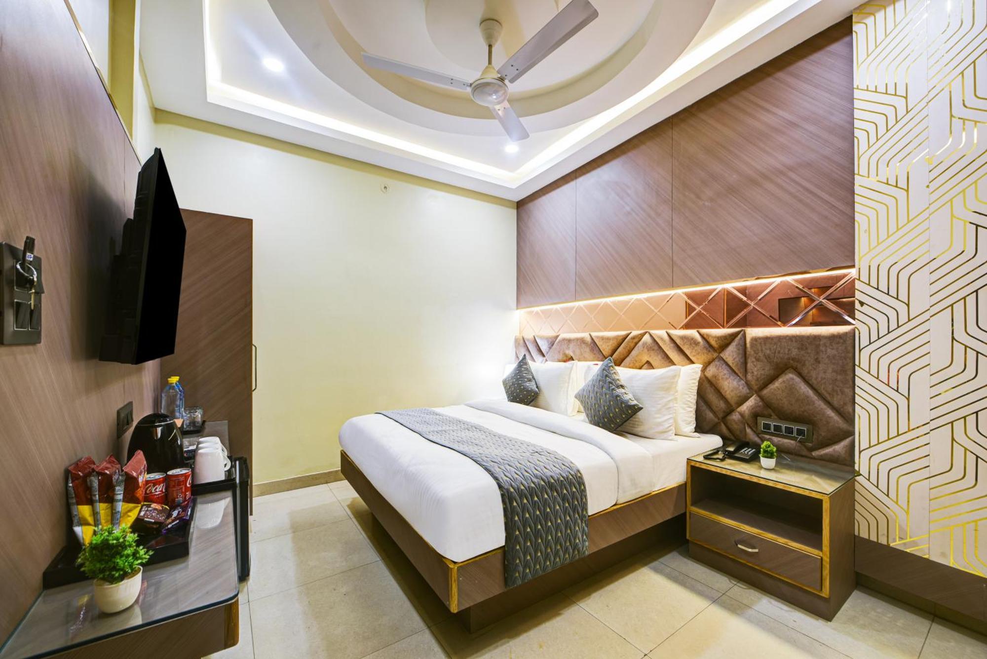 New Frontier - 2 Mins From Old Delhi Railway Station & Chandni Chowk ภายนอก รูปภาพ