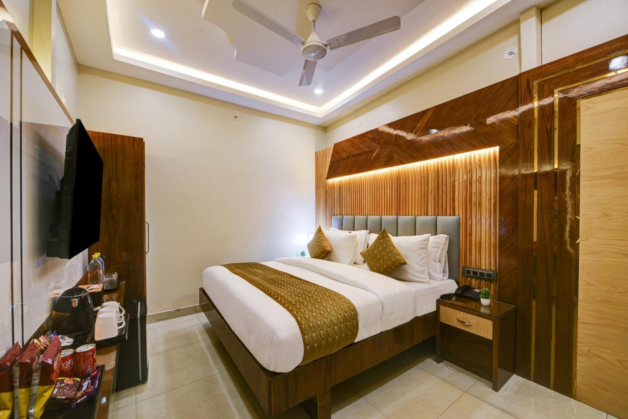 New Frontier - 2 Mins From Old Delhi Railway Station & Chandni Chowk ภายนอก รูปภาพ