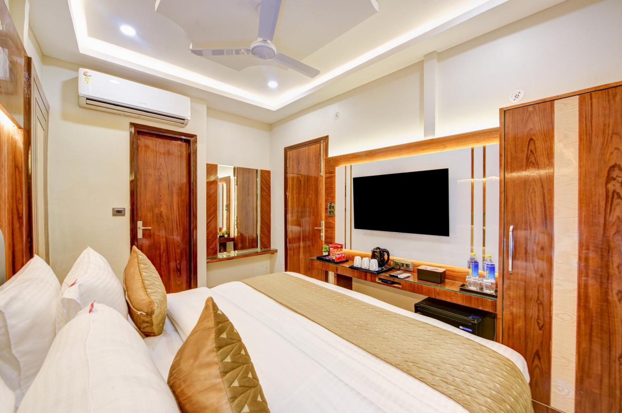New Frontier - 2 Mins From Old Delhi Railway Station & Chandni Chowk ภายนอก รูปภาพ