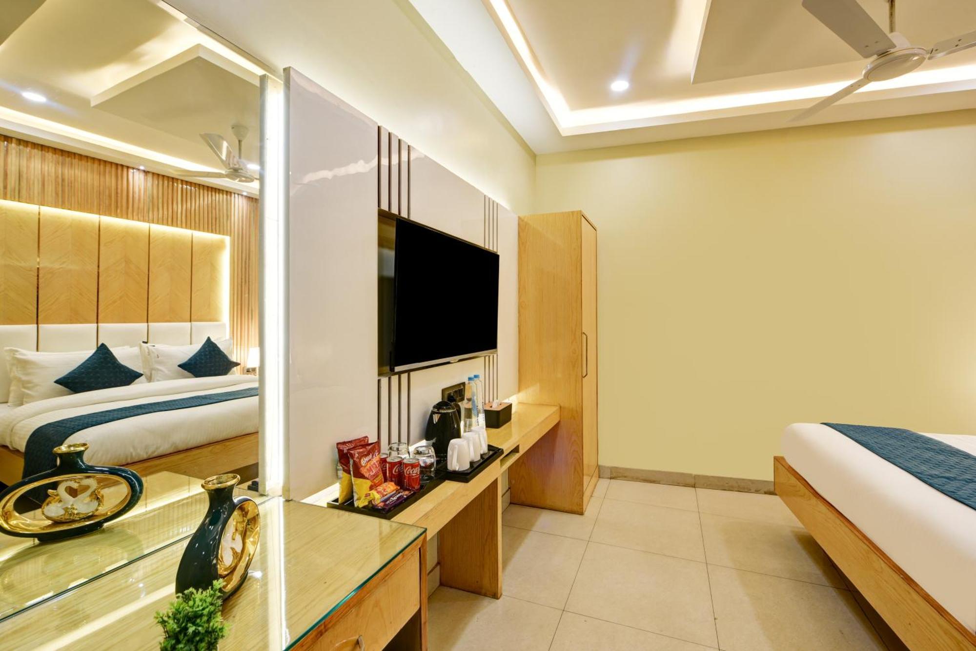 New Frontier - 2 Mins From Old Delhi Railway Station & Chandni Chowk ภายนอก รูปภาพ